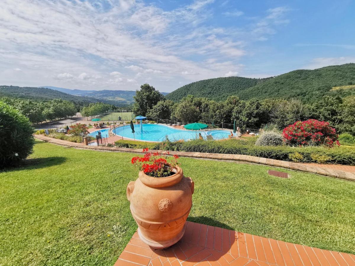 Resort Le Tegole Riparbella Eksteriør billede